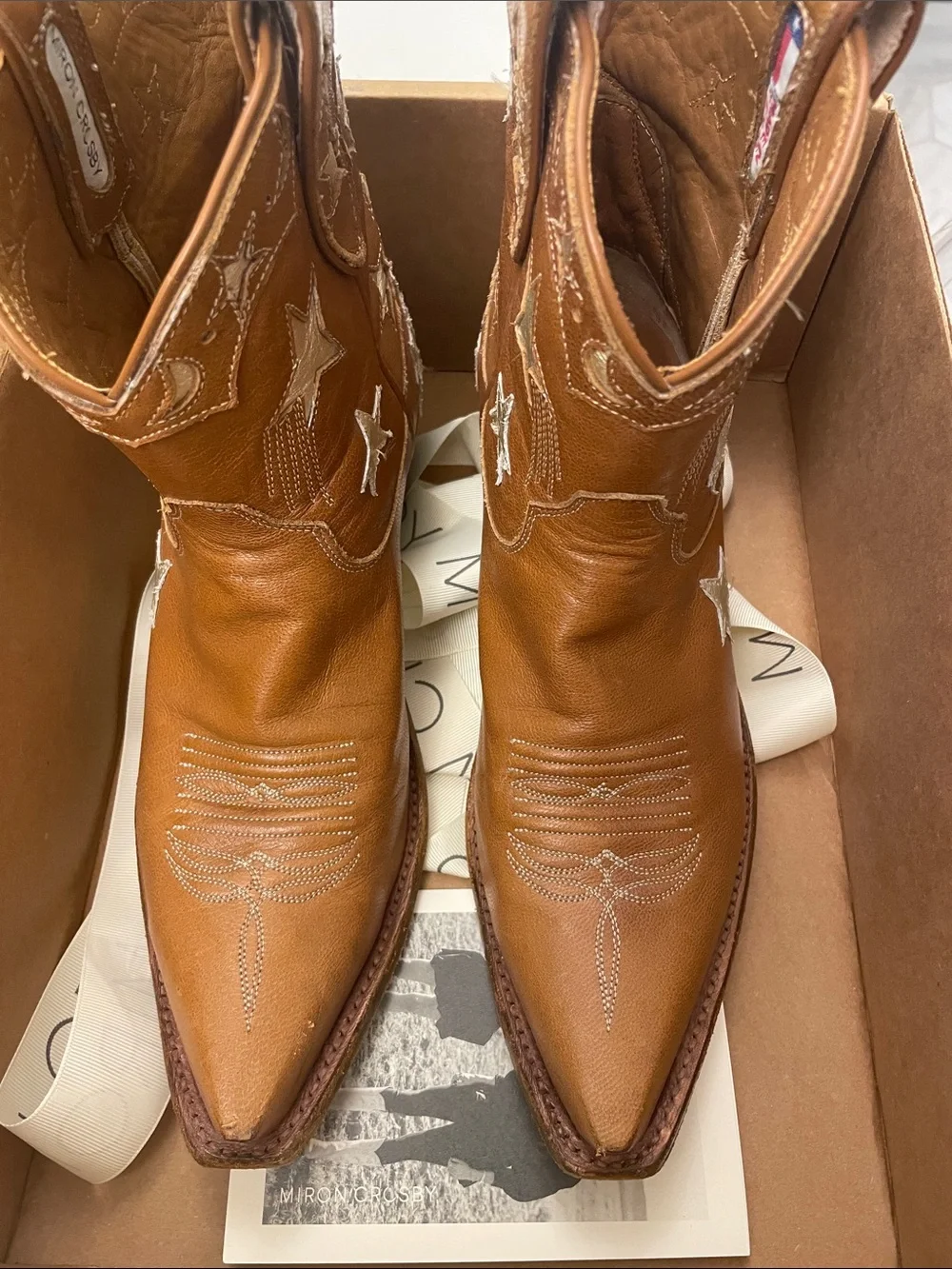 Miron Crosby Brooke Sienna Star Leather Ankle Boots